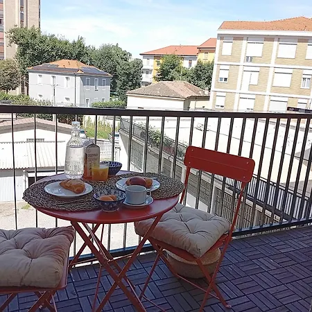 And Between Milano, Malpensa E 사론노