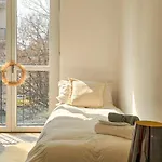 And Between Milano, Malpensa E Apartamento *